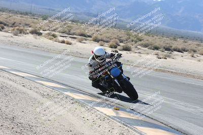 media/Dec-01-2025-Moto Forza (Mon) [[2daa91e15f]]/3-Beginner Group/Session 3 (Turn 16 Inside)/